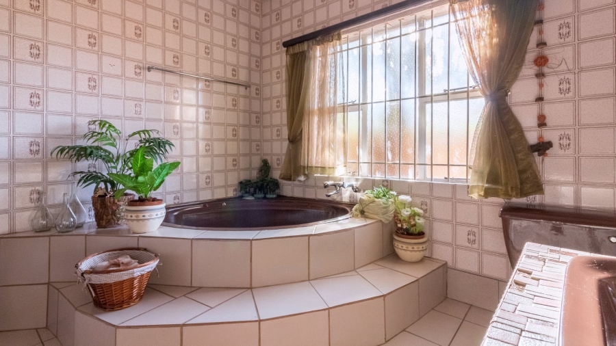 4 Bedroom Property for Sale in Suidrand Free State